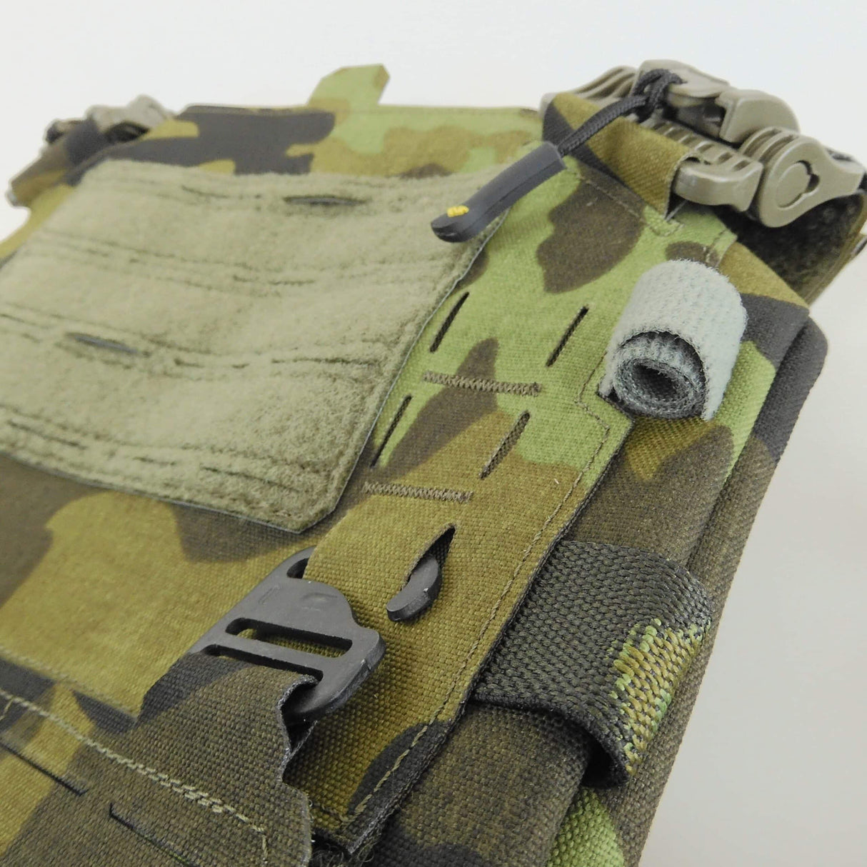 Panneau frontal porte-plaques en Molle laser-cut – Viking Armor